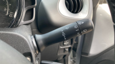 Toyota Aygo 1.0 VVT-i X-Play 5dr x-shift Petrol Hatchback